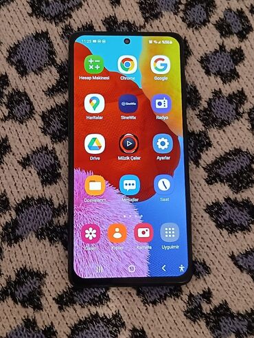 telefon samsung a51: Samsung Galaxy A51, rəng - Boz, Barmaq izi, İki sim kartlı