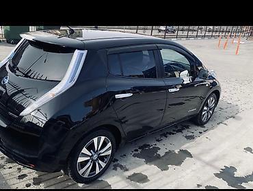mini ev: Nissan Leaf: 2013 г., Автомат, Электромобиль, Хэтчбэк — 2