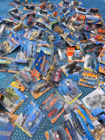 Igračke: Autici kvalitetni na veliko po 200 din komad neko sve da kupi ima oko — 26