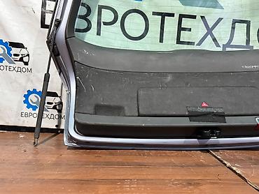 Крышки багажника и комплектующие: Крышка багажника Audi, 2004 г., Б/у, Оригинал — 18