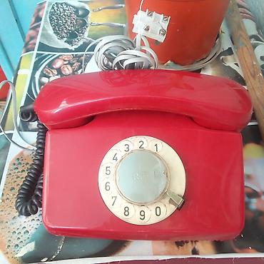 simli: Qırmızı rəngli retro mexaniki disklı stasionar telefon maraq üçün — 1