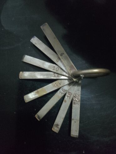 Turpije: Set turpija i laboratorijskih posuda Opis: - Profesionalni set — 16