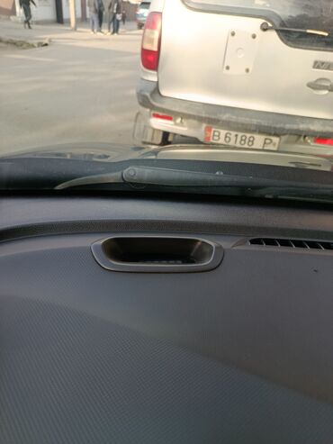 Chevrolet: Chevrolet Spark: 2018 г., 1 л, Вариатор, Бензин, Хэтчбэк — 8