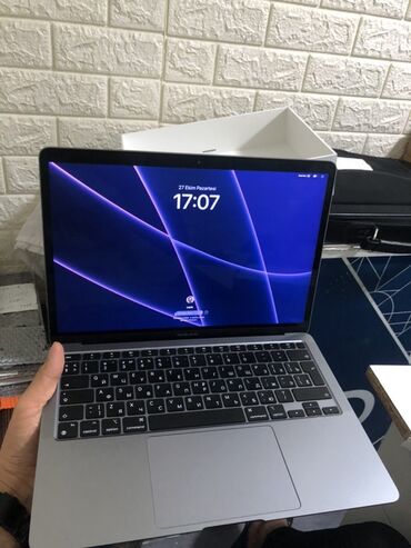nodbuk: Apple MacBook Air (Space Gray) – 13 inç - Ekran: 13.3" Retina, incə