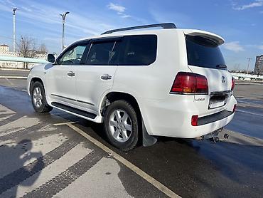 5: Lexus LX: 2010 г., 5.7 л, Автомат, Газ, Внедорожник — 1