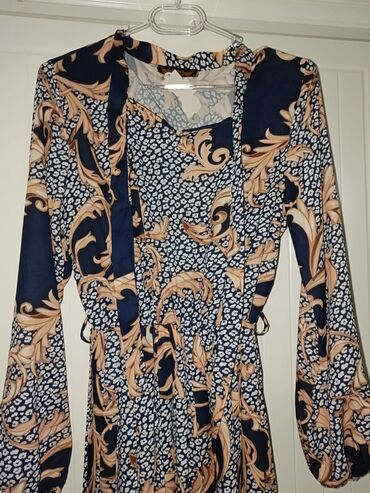 Toy paltarları: 👗 1 defe toya geyinilib. 👗 Türkiyədən alınıb. 👗 Yenidir. 👗 — 10