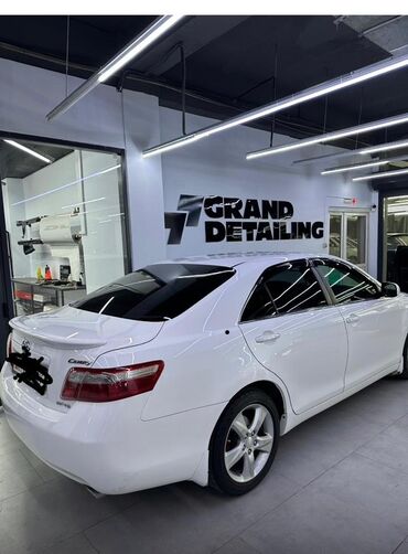 жакшы машина: Белый седан Toyota Camry 40 европейц Двигатель 3.5 акпп 6 ступка