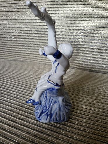 Figure: Figura, bоја - Šareno, Novo — 9