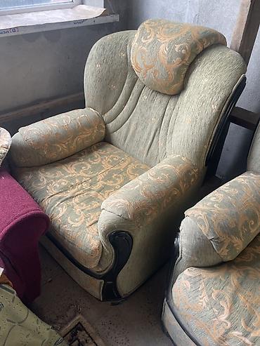 salon divan: İşlənmiş, Klassik divan, Divan, Açılmayan — 3