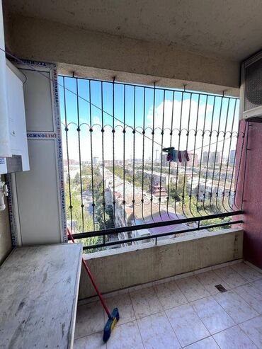 Uzunmüddətli kirayə mənzillər: Nərimanov metrosu Mona Liza restoranın yanında 16 mərtəbəli binanın — 10