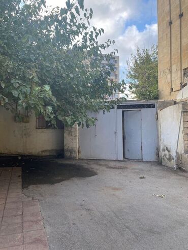Həyət evləri və villaların satışı: 5 otaqlı, 200 kv. m, Kredit yoxdur, Təmirsiz