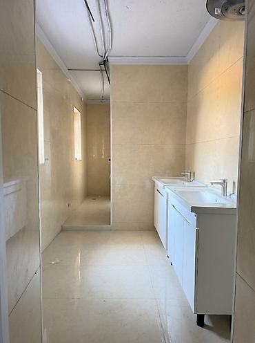 макс: Сдаю Офис целиком: Сдаю Колл-центр, Нотариус, IT-компания, 300 м², В бизнес центре, С ремонтом, С отдельным входом, С отдельным санузлом, С парковкой — 7