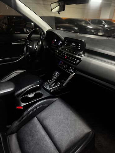 Kia: Kia Seltos: 2019 г., 1.6 л, Дизель — 13