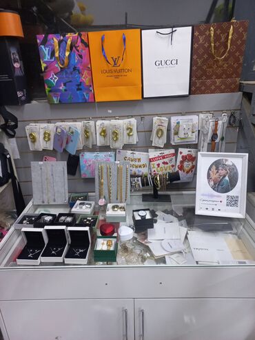 вальцы ювелирные: Стеллаж Для очков, Ikea, 90 см * 120 см * 60 см, 
Б/у