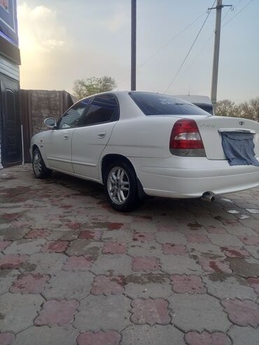 трибьют машина: Daewoo Nubira: 2000 г., 1.5 л, Механика, Бензин, Седан