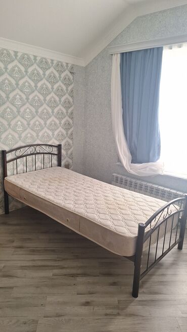 Çarpayılar: Təknəfərlik çarpayı, Bazasız, Matras ilə, Siyirməsiz