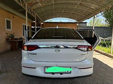 byd e1: GAC Trumpchi GE3 (электромобиль), белый седан/лифтбек серии S P!o — 1