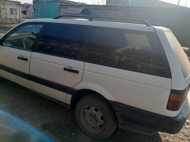 продается экскаватор: Volkswagen Passat: 1991 г., 1.8 л, Механика, Бензин, Универсал