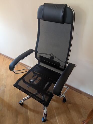 кресло мячик: Офисное кресло, Б/у, С колесиками, цвет - Черный, Самовывоз