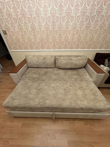 Divanlar: Çəkildə göstərilən çevrilə bilən divan - Mexanizm: Çek‑ap/irəli — 1