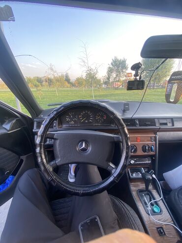 мерседез 124: Mercedes-Benz W124: 1990 г., 2.3 л, Автомат, Бензин, Седан