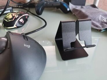 Ostali aksesoari za mobilne telefone: Alu stalak za Tablete,E-Knjige,Mobilne Telefone Univerzalni metalni — 16