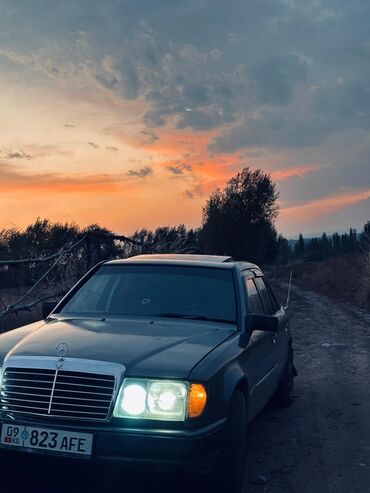 продаю термо будка: Mercedes-Benz E-Class: 1989 г., 2.3 л, Механика, Бензин, Седан