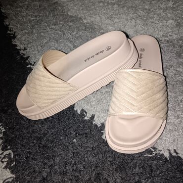 paket zenskih stvari ili na kom: Fashion slippers, Claudia Donatelli, 37