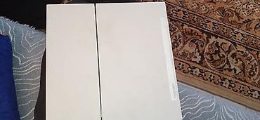 иксбокс оне с: Sony PlayStation 4 (PS4), цвет Glacier White. В комплекте идут два — 1