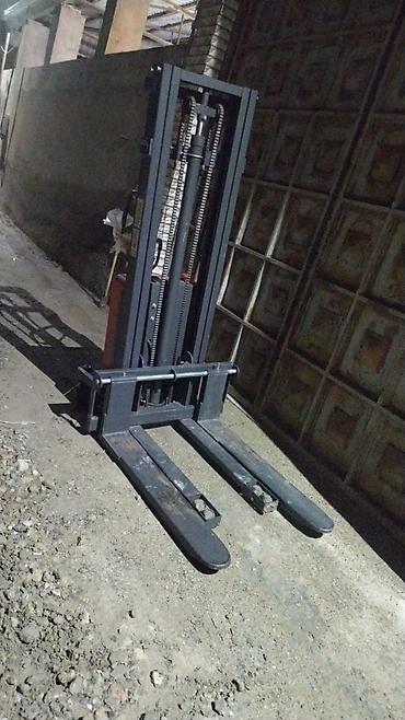 Digər biznes avadanlığı: Transpalet 2500 Azn. 3metr yuxari qaldirir. 2ton cheki qaldirir. 5500 — 6