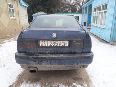 Volkswagen: Volkswagen Vento: 1992 г., 1.8 л, Механика, Бензин, Седан