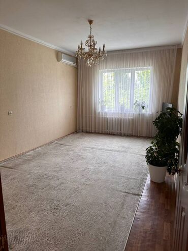 серая персидская кошка: 2 комнаты, 50 м², 105 серия, 4 этаж
