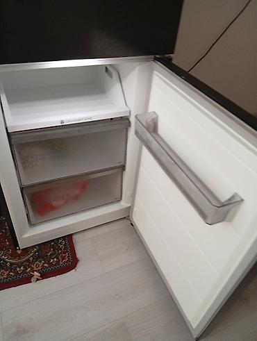 optimal soyuducu: Midea ikikameralı soyuducu (aşağıda dondurucu, yuxarıda soyuducu — 4