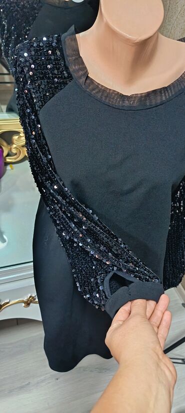 Ziyafət donları: Qırmızı və qara zərif onlar hər biri qiyməti ayırdı yenidən seclmir — 12