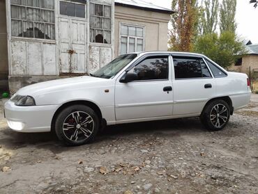 продаю авто матиз: Daewoo Nexia: 2010 г., 1.5 л, Механика, Бензин, Седан