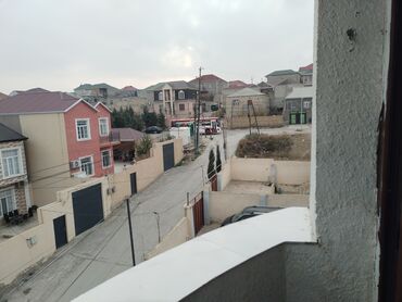 Qonaq otağı dəstləri: Masazır, Akim Abbasov küçəsində 3 mərtəbəli yeni tikili binanın 3-cü — 5