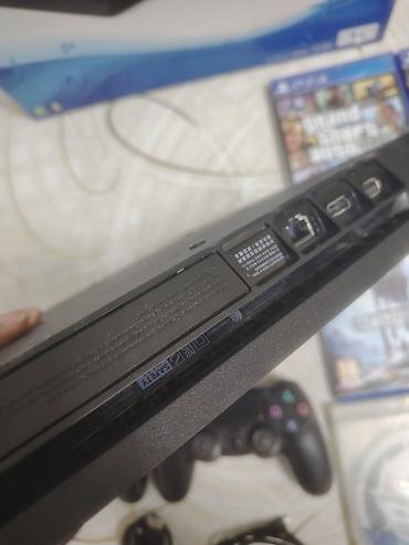 playstation 4 satış: PlayStation 4 silim 1 tb yadas Ustunde 2 Teze alinmis pult. 6 oyun — 2