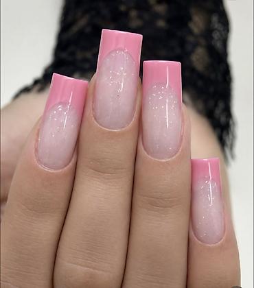 помощник для маникюра: Здравствуйте, ищу работу мастера маникюра Закончила учебу недавно — 3