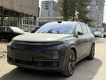 авто лупарик: Lixiang L7: 2025 г., 1.5 л, Автомат, Гибрид, Кроссовер — 3