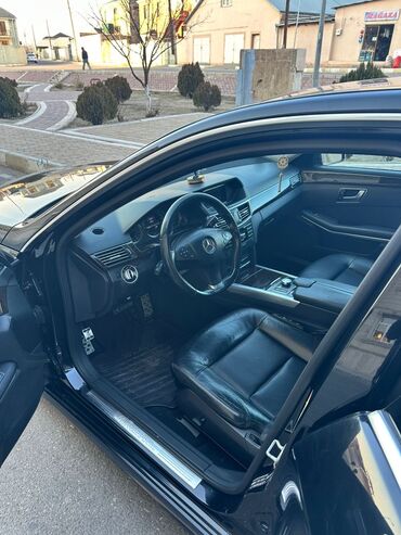 Mercedes-Benz: 2012. idyal vəzyətdədir. oeç kondisioner. işlək. naxçıvan — 4