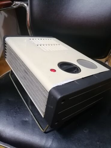 Kaloriferi: Grejalica duvaljka 2000 w ispravna Sever. Ispravna grejalica
 Mirjevo — 2