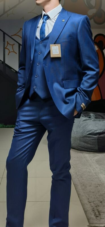 Мужская одежда: Костюм XL (EU 42), цвет - Синий