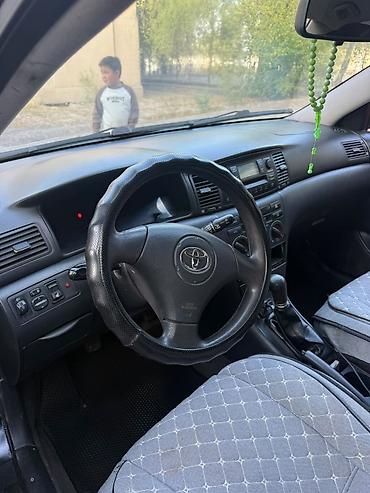 Toyota: Toyota Corolla: 2003 г., 1.6 л, Кол менен иштөөчү, Бензин, Седан — 3