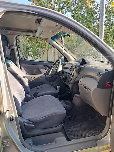 Toyota Yaris Verso: 2000 г., Вэн/Минивэн — 6