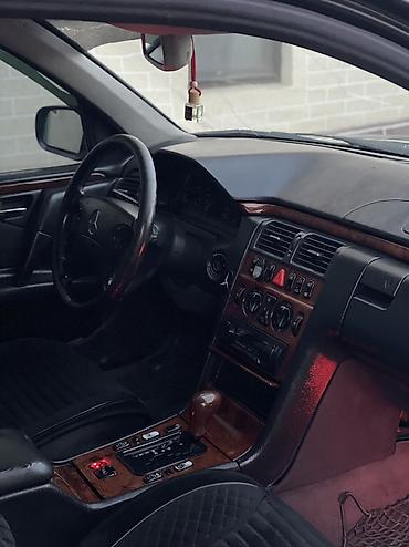 Mercedes-Benz: Mercedes-Benz E-Class: 1999 г., 3.2 л, Автомат, Бензин, Седан — 7