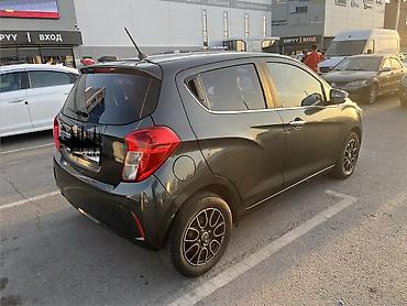 bugatti veyron: Chevrolet Spark: 2017 г., 1 л, Автомат, Бензин, Хэтчбэк — 3