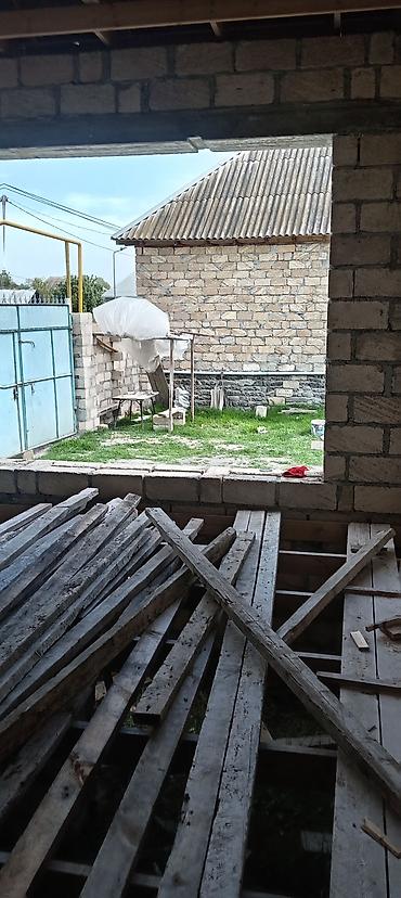 Kommersiya daşınmaz əmlakının satışı: Satılır: həyətyanı torpaq sahəsi və daşdan tikili - Sahə:Agdaş rayonu — 8