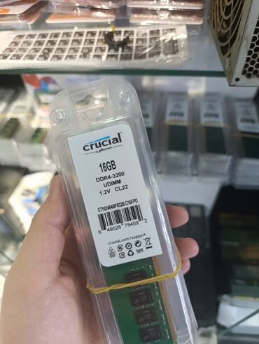 Prosessorlar: Operativ yaddaş (RAM) Crucial, 16 GB, 3200 Mhz, DDR4, PC üçün, Yeni