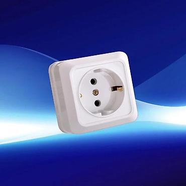 Rozetkalar: Divar üstü tək dərin rozetka YW-1806 YAWETAI 16A Elektrik Prizası — 2