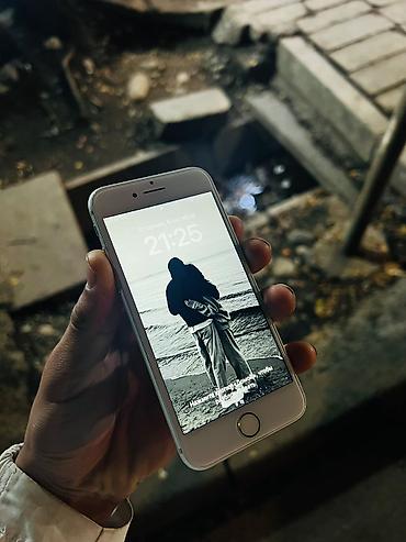 Мобильные телефоны и аксессуары: IPhone 8, Б/у, 64 ГБ, Белый, Чехол, Кабель, 74 % — 2